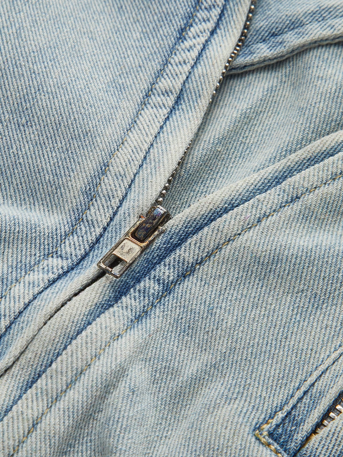 Leona | Lässige Denim-Bikerjacke für Damen cropped